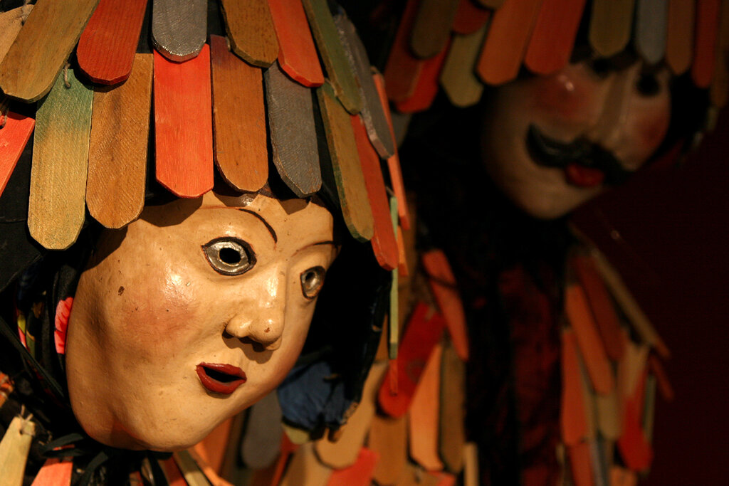 Particolare maschera carnevale Maschera in legno del Carnevale Ladino