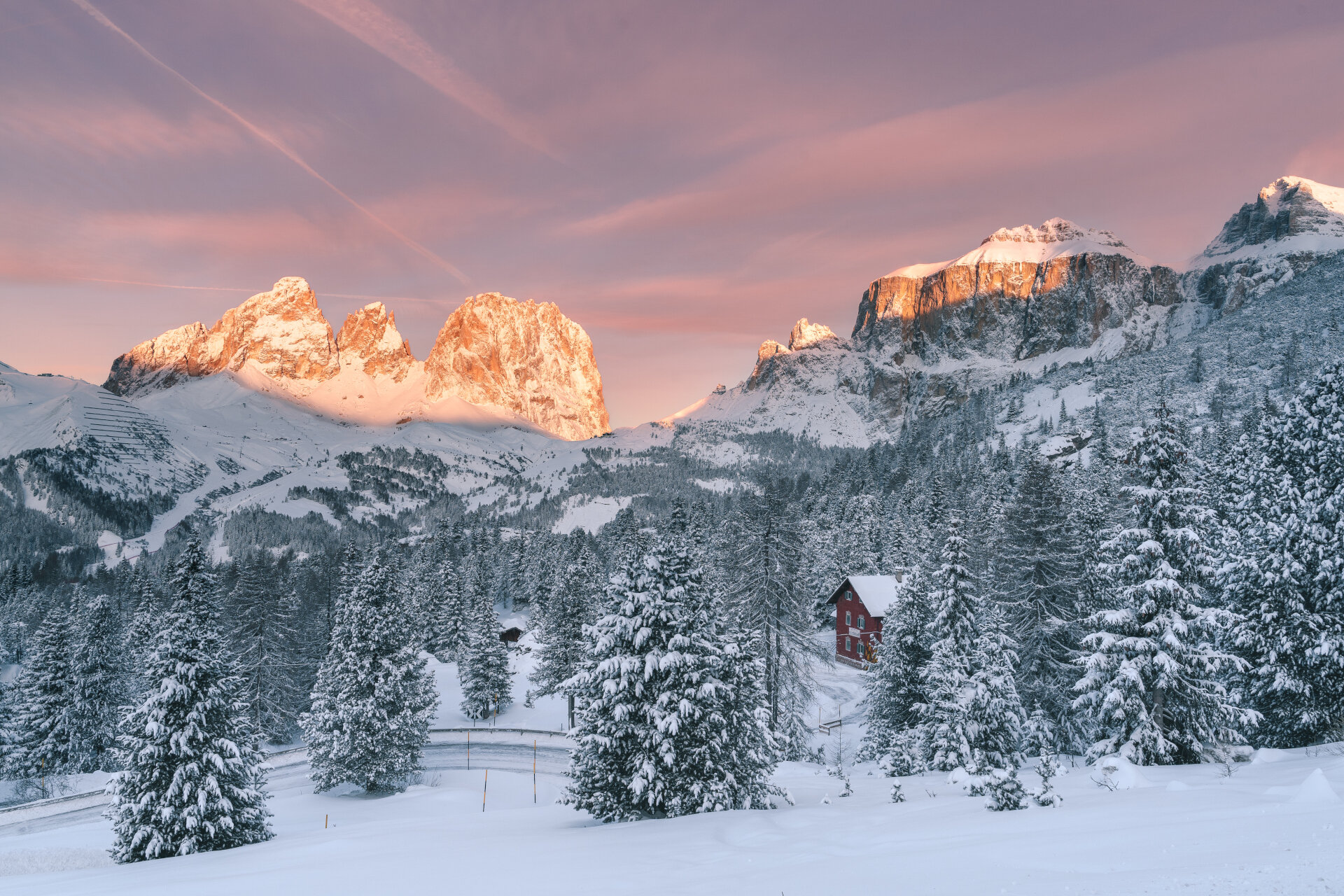Pordoi e Sassolungo inverno | © Patricia Ramirez - Archivio Immagini ApT Val di Fassa Panorama invernale con vista del Sass Pordoi e del Sassolungo | © Patricia Ramirez - Archivio Immagini ApT Val di Fassa