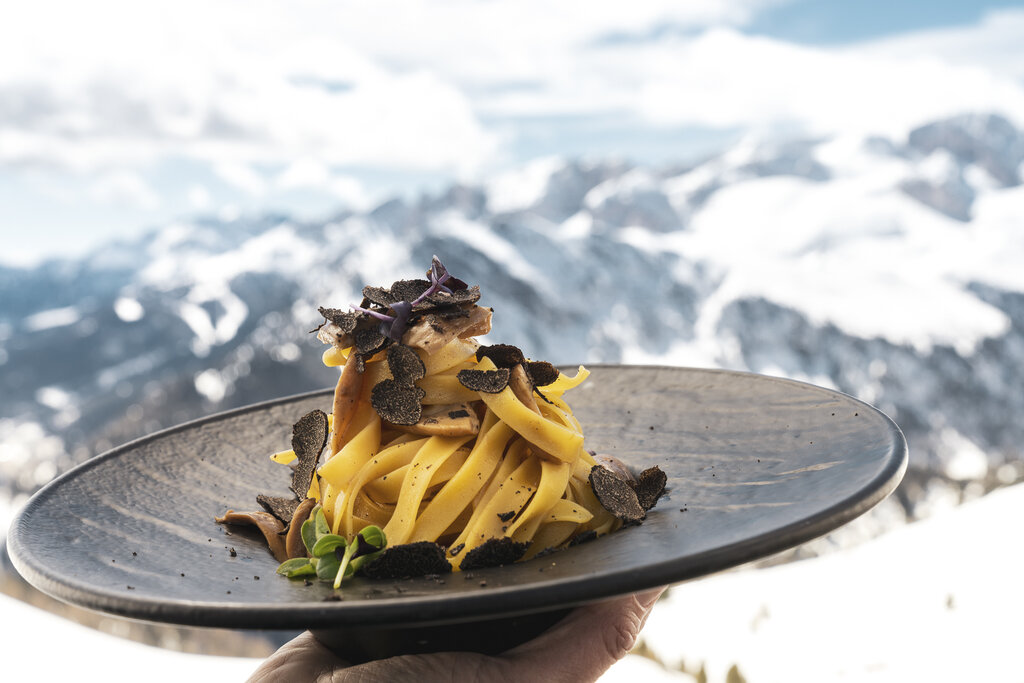 Piatto in rifugio Piatto di tagliatelle in rifugio in Val di Fassa