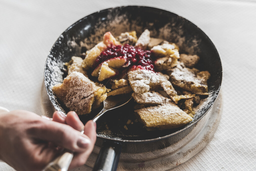 Kaiserschmarrn Piatto di kaiserschmarrn, un dolce ladino