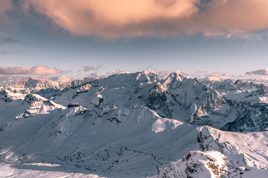 Passo Pordoi Inverno al Passo Pordoi visto dalla Terrazza Pordoi in Val di Fassa