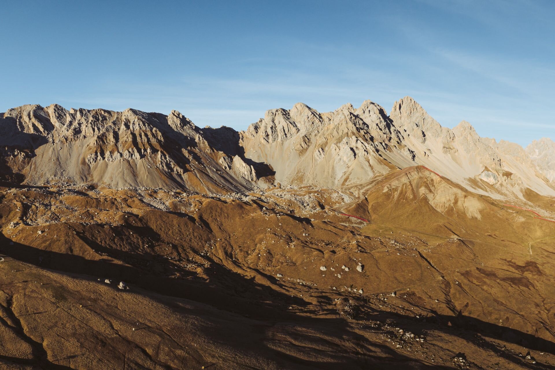 Passo San Pellegrino in autunno | © Archivio immagini ApT Val di Fassa - Imago Garage I prati e le montagne del Passo San Pellegrino in autunno | © Archivio immagini ApT Val di Fassa - Imago Garage