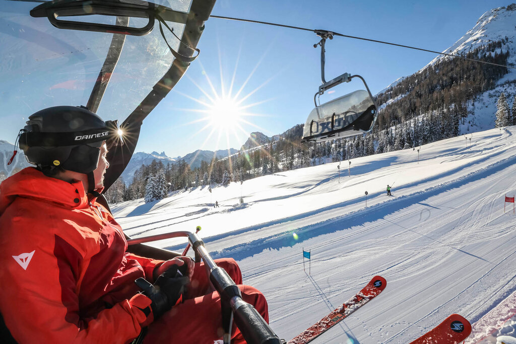 EB0AC321 7AFF 44EC 86CA 1CE746BDA4D5 EB0AC321 7AFF 44EC 86CA 1CE746BDA4D5