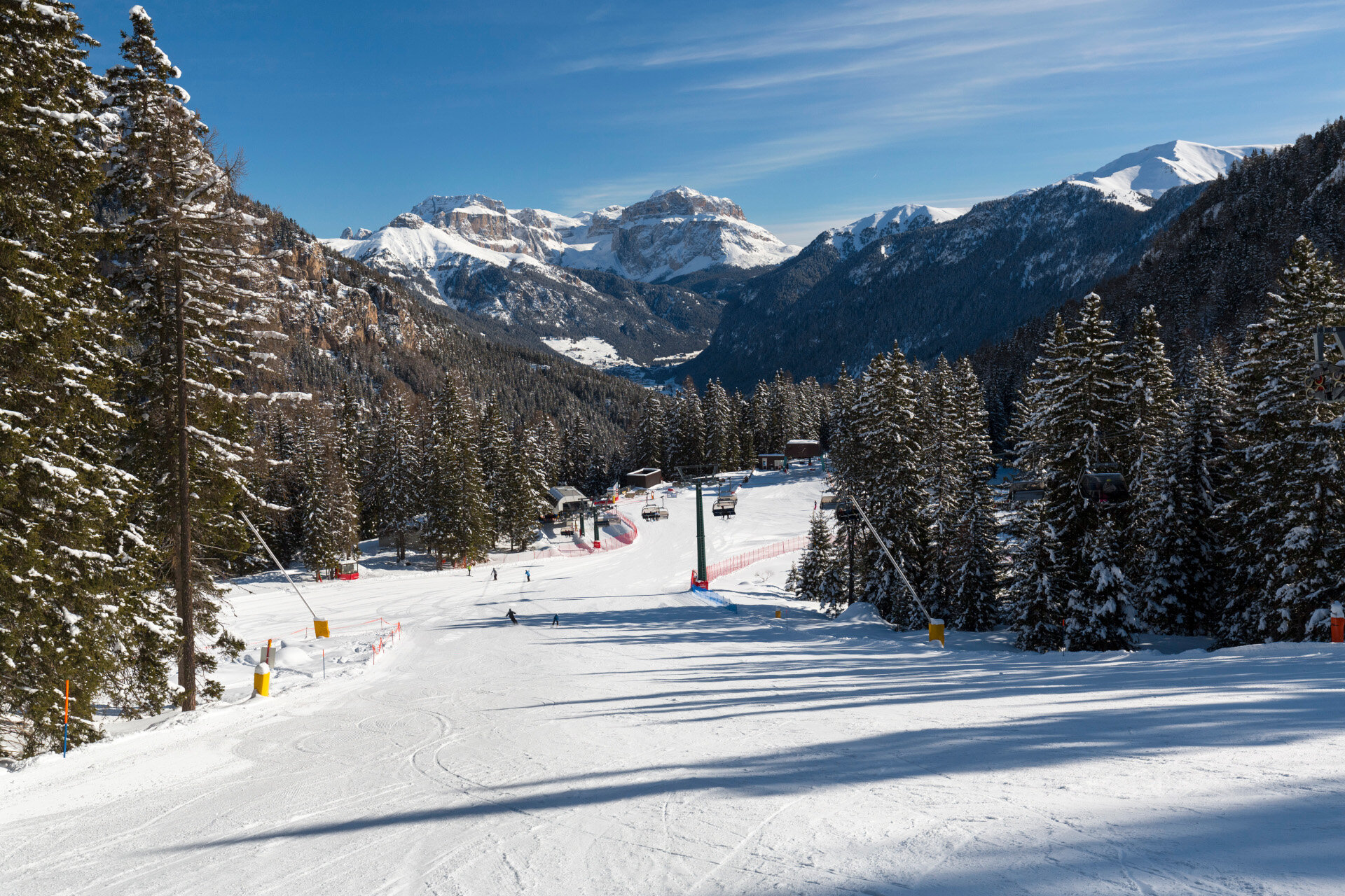 Piste al Ciampedie | © Nicolò Miana  - Archivio Immagini ApT Val di Fassa Piste da sci al Ciampedie nella skiarea del Catinaccio | © Nicolò Miana  - Archivio Immagini ApT Val di Fassa