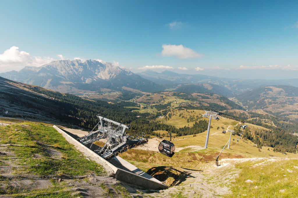 Cabinovia Konig Laurin II Archivio Consorzio Impianti A Fune Carezza Dolomites Roberto De Pellegrin Cabinovia Konig Laurin II Archivio Consorzio Impianti A Fune Carezza Dolomites Roberto De Pellegrin