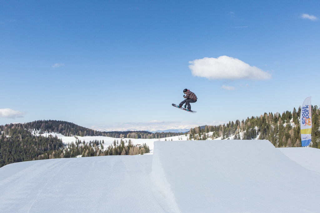 Snowpark Carezza Snowboarder High Jump 2 Snowpark Carezza Snowboarder High Jump 2